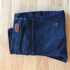 Distressed skinny jeans by Ditto Size: 27